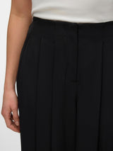 Aware Elisa housut - musta - leveät lahkeet - naisten alaosat - Naisten vaatteet - IHANA Store - lifestylemyymälä - kotimainen verkkokauppa