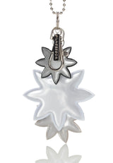 Lasessor Edelweiss heijastin - musta hopea - kukka - koruheijastin - laukkukoru -  asusteet - IHANA Store
